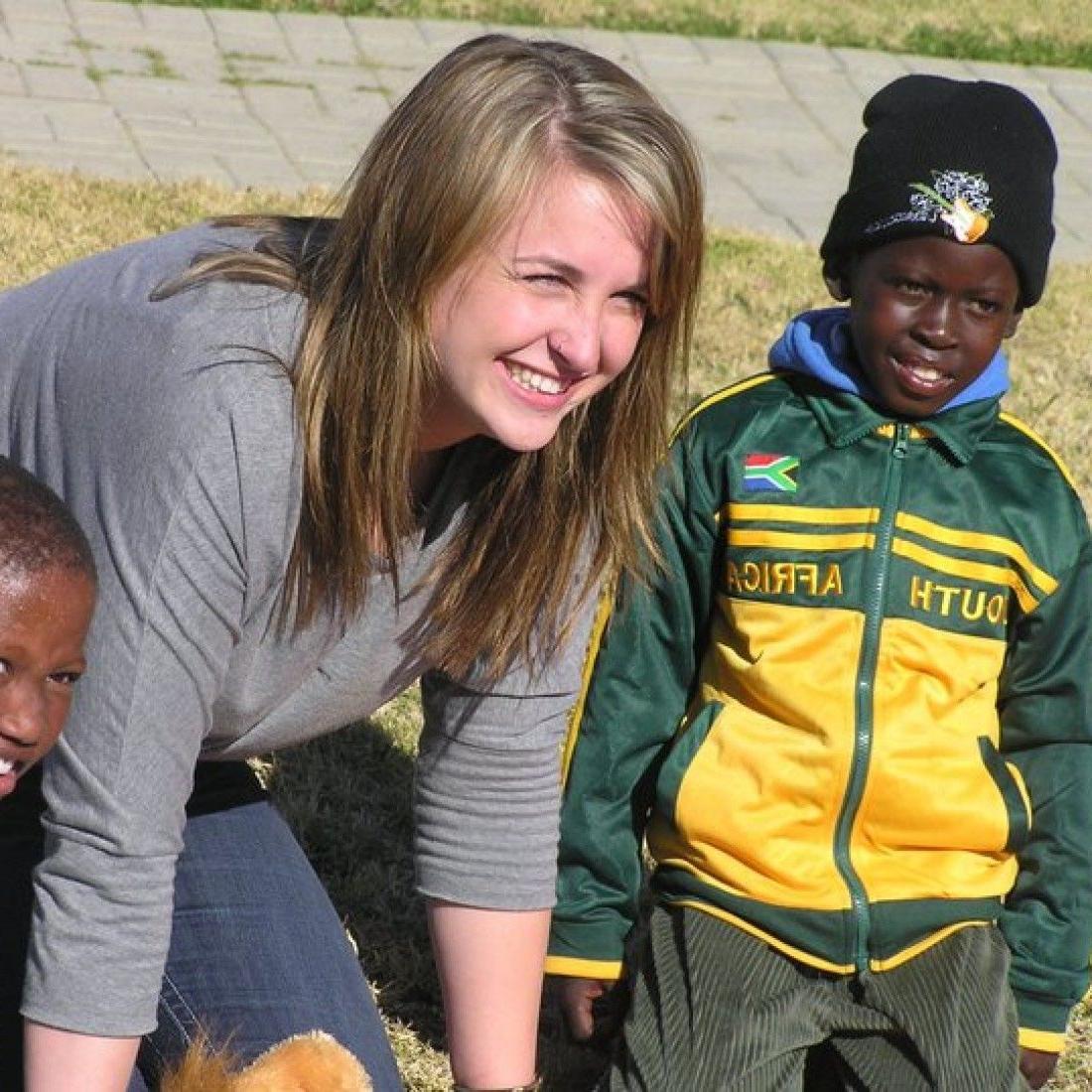 维滕贝格学生与非洲儿童